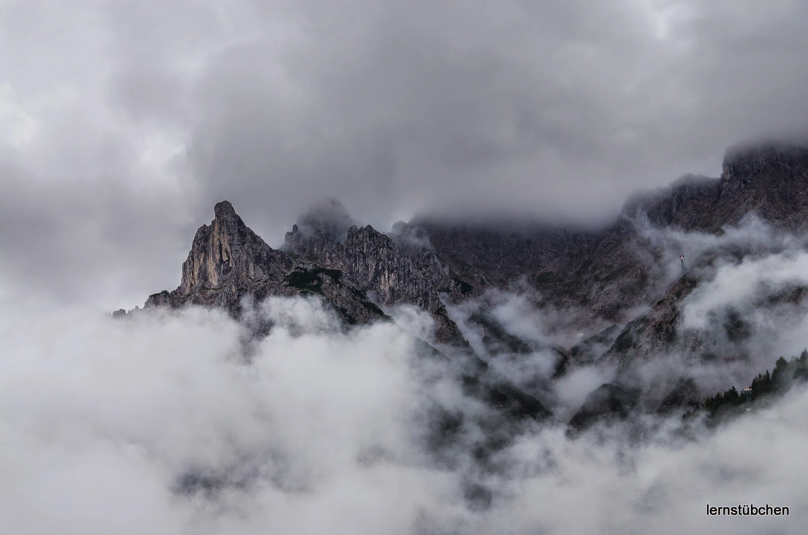 versteckte Berge.jpeg